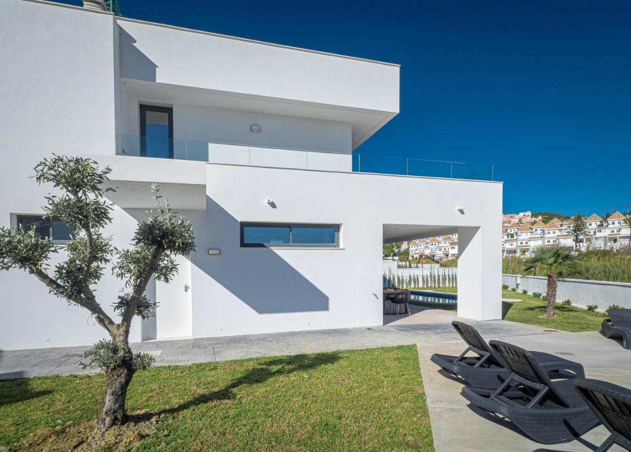 Villa Moderne Proche De La Mer مانيلفا المظهر الخارجي الصورة